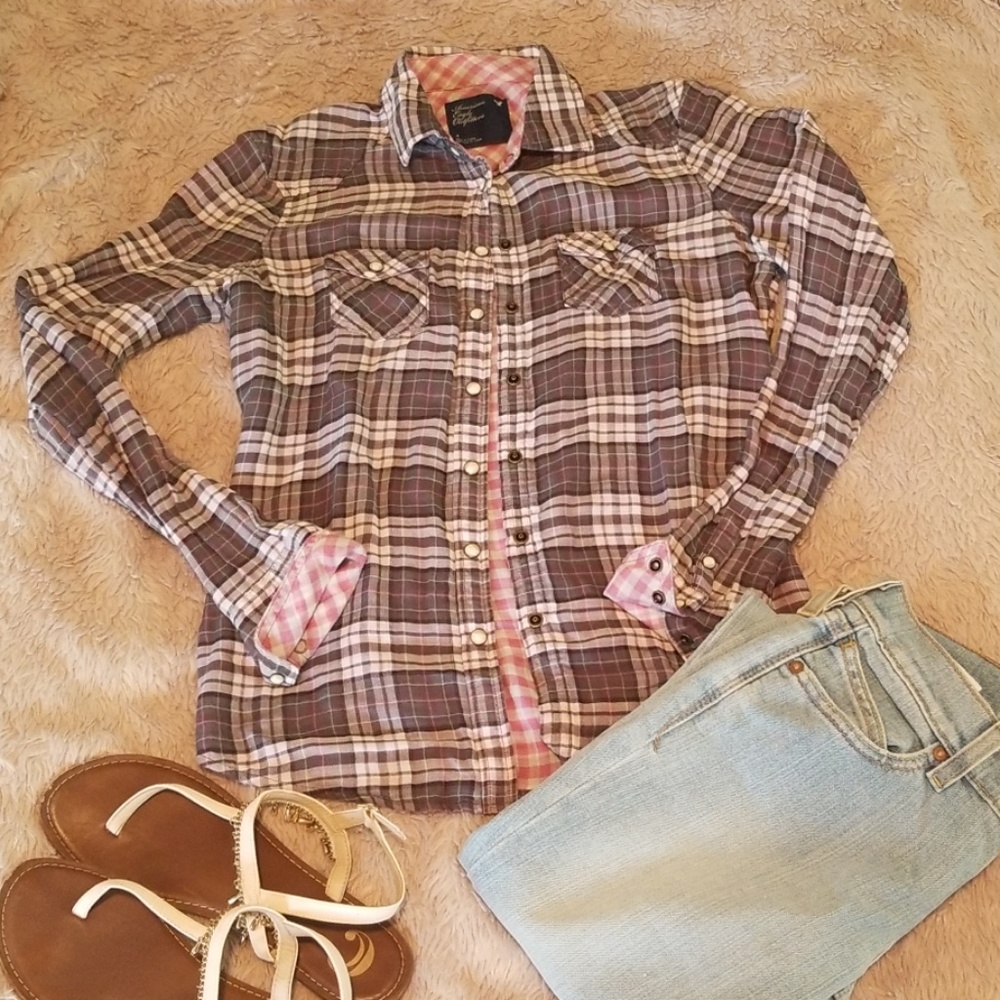American eagle plaid button up